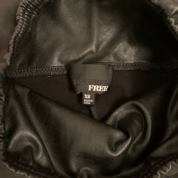 Wilfred Free Daria Pant (Faux-Leather Front) - XS - Picture 8 of 8
